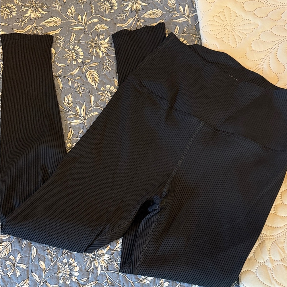Carbon 38 Black Ribbed Leggings